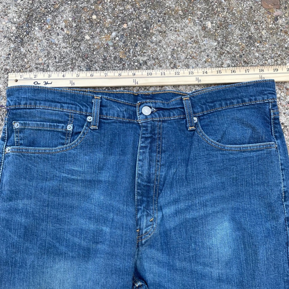 Levis 505 Regular Fit Jeans Mens 38x30 Medium Wash Blue Straight Leg Denim - Picture 5 of 8